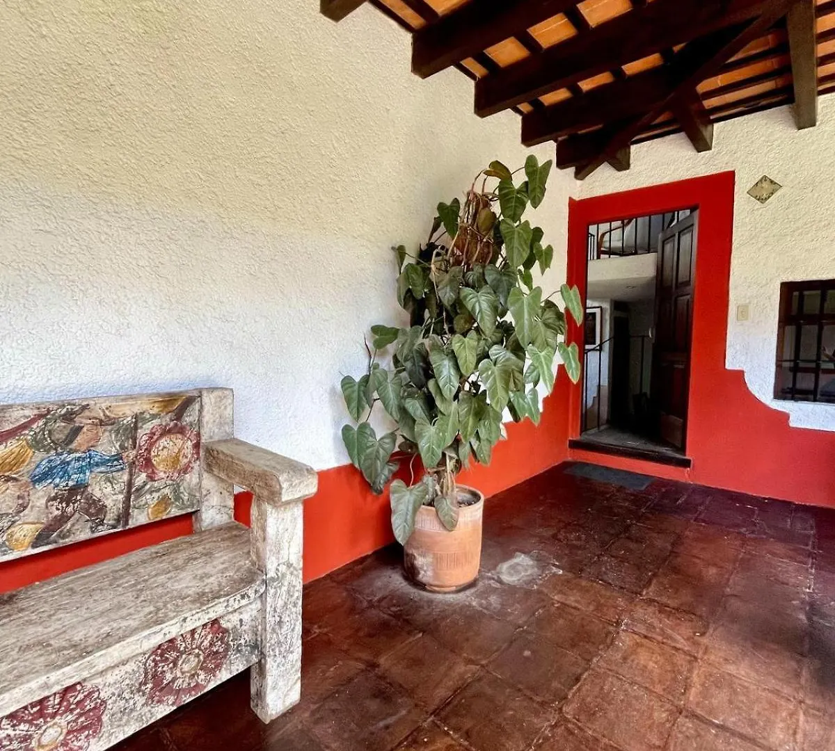 Cozy 2 Bedroom Suite With Jacuzzi In Antigua Guatemala - Prime Location - Ela Suite Apartment