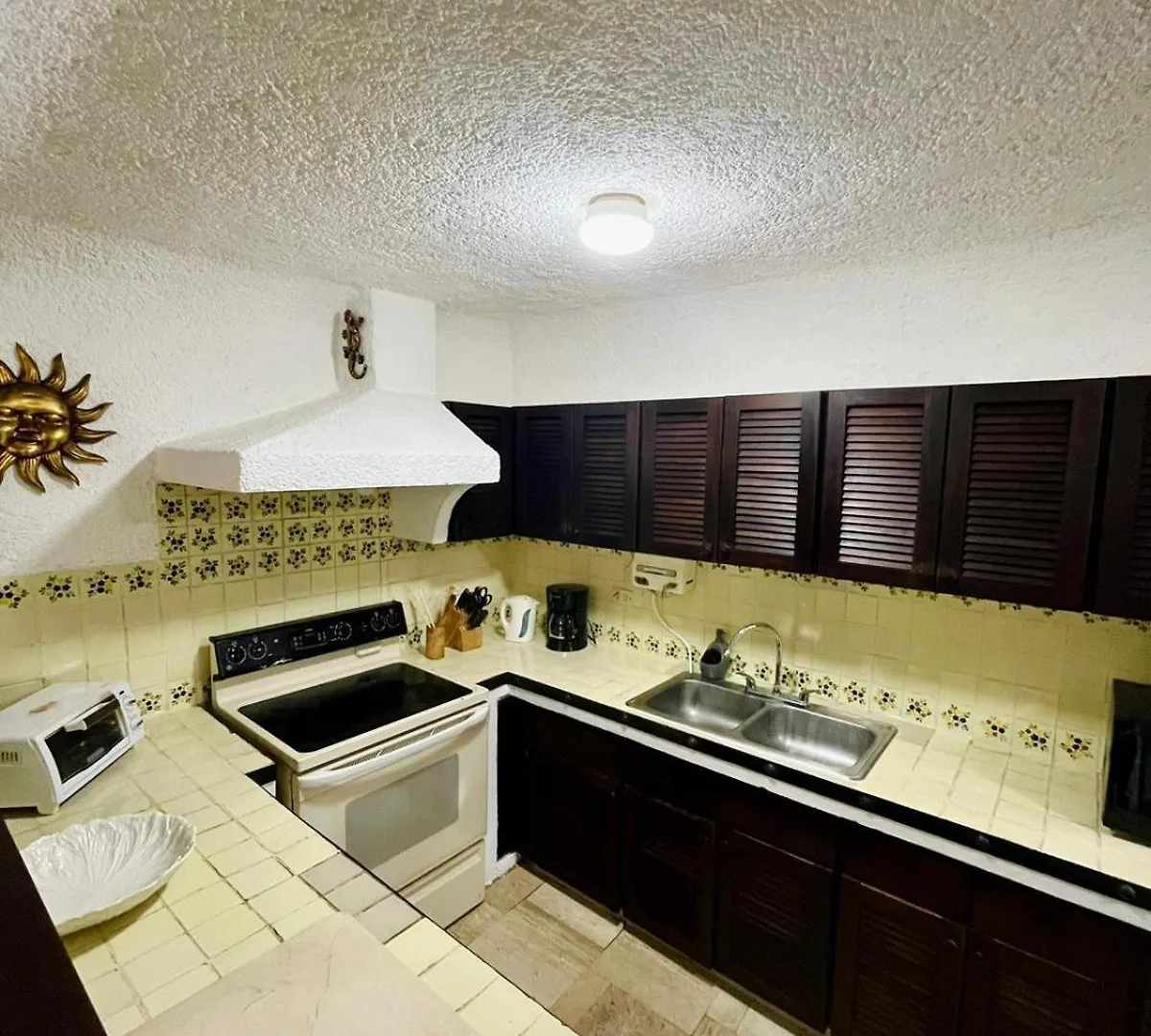 Apartment Cozy 2 Bedroom Suite With Jacuzzi In Antigua Guatemala - Prime Location - Ela Suite