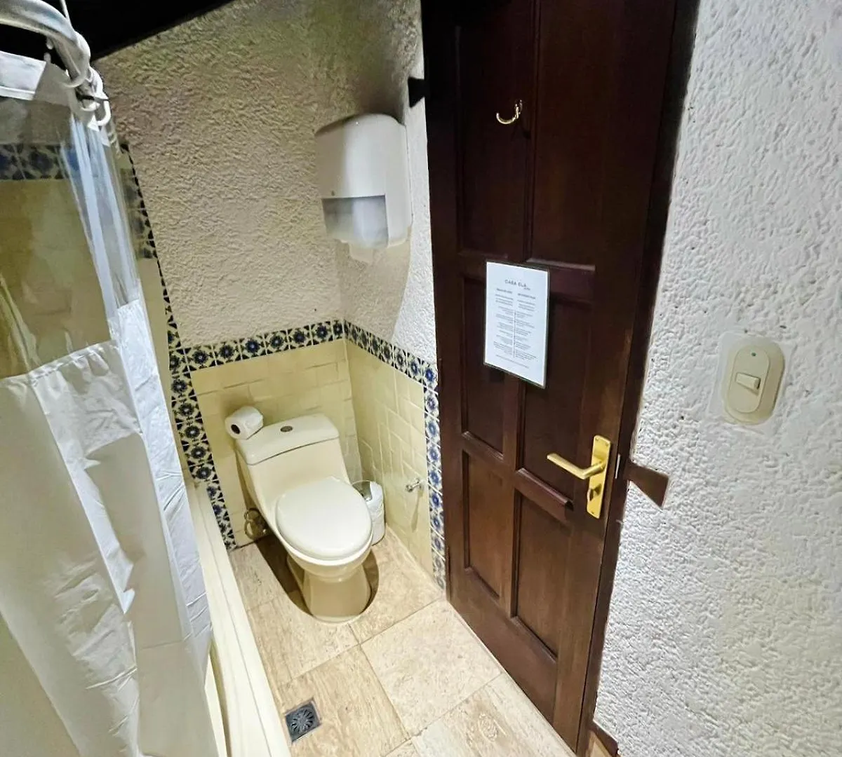 Cozy 2 Bedroom Suite With Jacuzzi In Antigua Guatemala - Prime Location - Ela Suite Guatemala